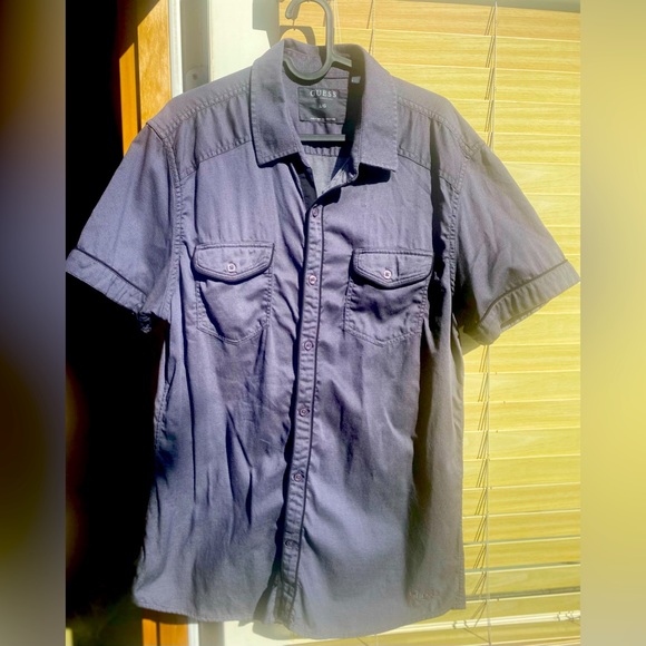 Guess Short Sleeve Button Down Shirt 100% - Picture 2 of 12